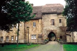 Burg Dringenberg - Eingangstor